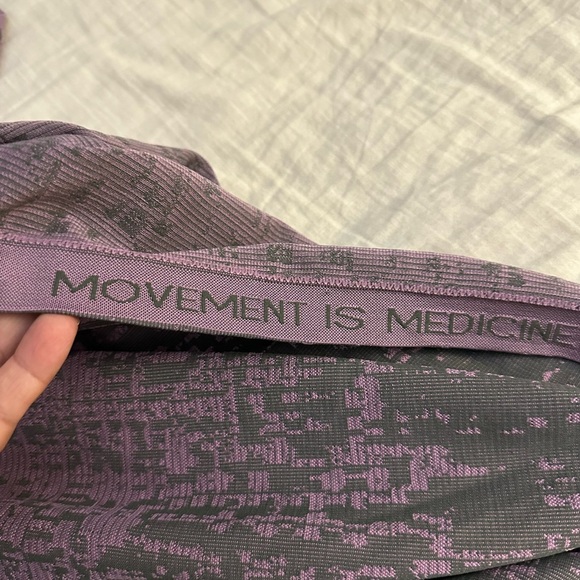 Lululemon Purple Metal Vent Short Sleeve Shirt 2.0 - Picture 8 of 9